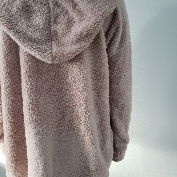 Fluffy Cardigan - Picture 2 of 3